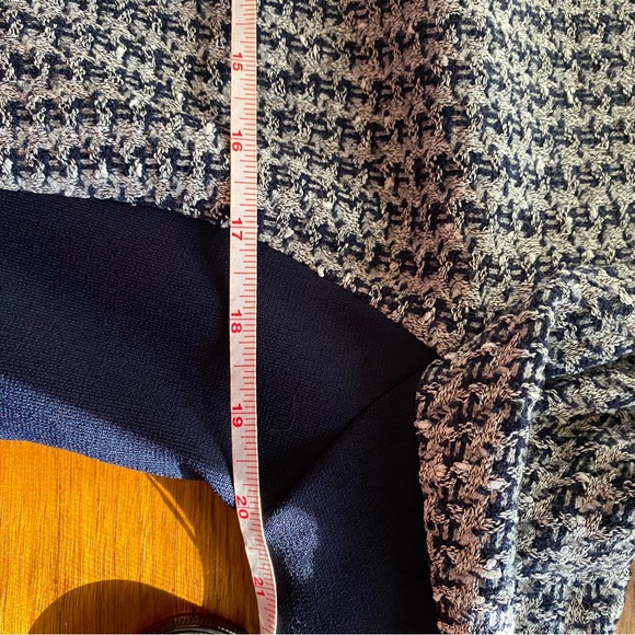 St. John Navy and White Patterned Blazer Like New! - Picture 10 of 14